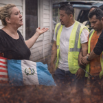 Acusan a mujer de usar amenaza migratoria para no pagar a trabajadores guatemaltecos en EU