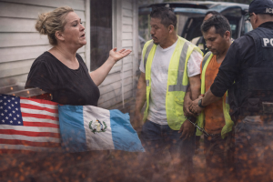 Acusan a mujer de usar amenaza migratoria para no pagar a trabajadores guatemaltecos en EU
